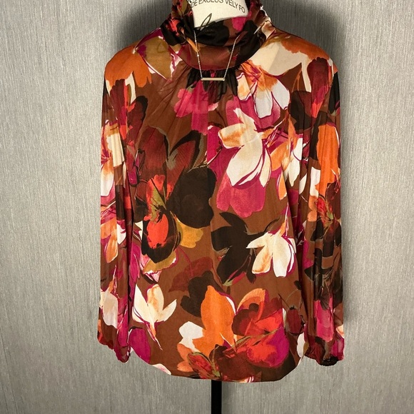 NWOT Susan Graver Floral Blouse - Red, Pink, Brown Size Large - Picture 12 of 12